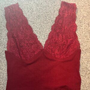 Cider Women's Low-Cut Top (Red/Maroon) Medium